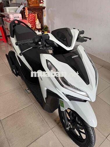 Click 125i smartkey trắng 2025