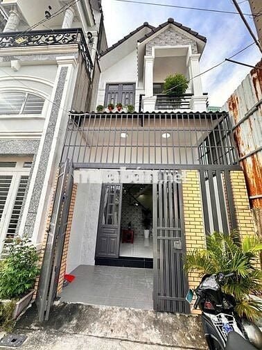 CHO THUÊ NHÀ MỚI NGUYÊN CĂN 4 X 13, 1 TRỆT 1 LẦU