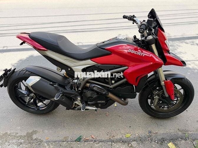 Ducati HyperStrada 821 ABS 2014
