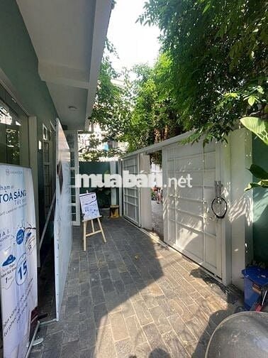 Villa sân Vườn, Trệt 2 lầu, sân thượng, 3PN, 3wc , Hẻm oto đậu cửa