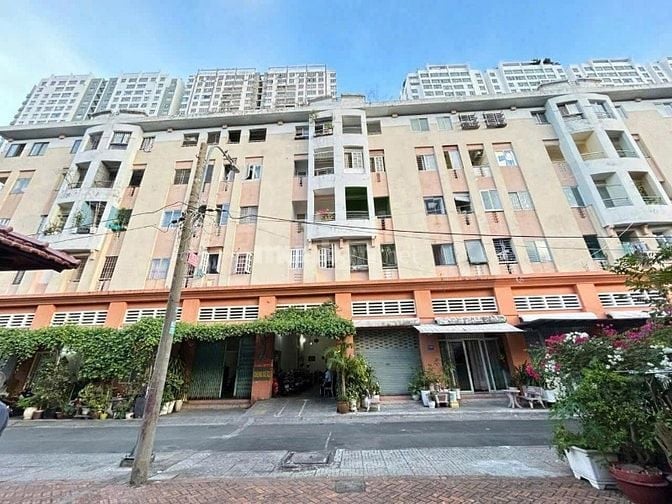 CC 52 P5 Q8 ,  1PN 49m2 , sd thang máy, shr ngay TTHC Q8, hỗ trợ NH