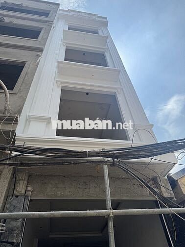 Nhà 46m2 xây mới thiết kế lệch tầng hiện đại tại KDT XA LA Hà ĐÔNG