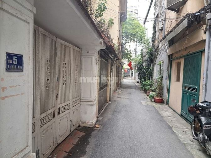 Hoàng Quốc Việt 37m2*5T, Thang máy, mặt ngõ thông, cách phố 40m, 11 tỷ