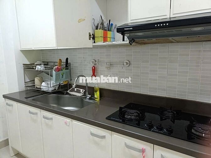 Charm Plaza cho thuê căn hộ 3PN full nội thất