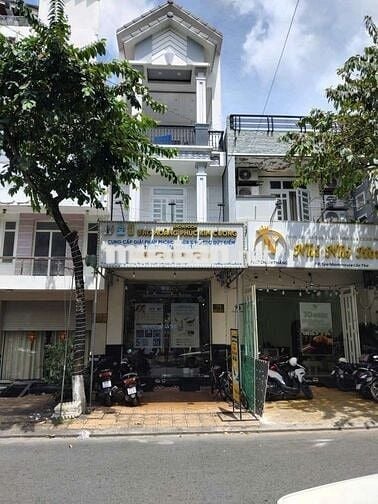 Cho thuê nhà mặt tiền lý chính thắng , kdc 178 trệt 2 lầu