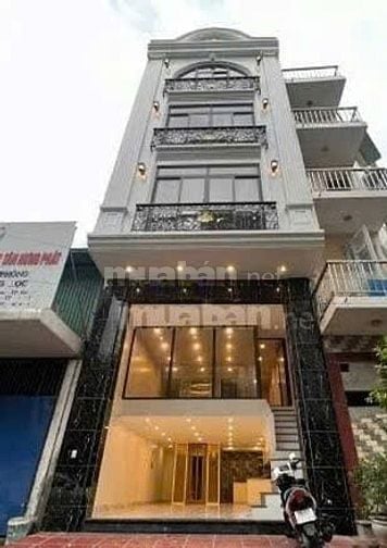 CHO THUÊ NHÀ NHƯ MỚI CÓ THANG MÁY MẶT TIỀN CƯ XÁ ĐÔ THÀNH Q10 
