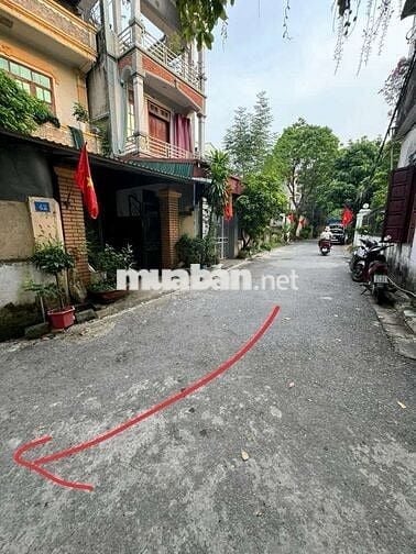 Rẻ nhất Long Biên 60m2 nhà 2 tầng tình quang  ngõ thông thoáng ở sướng