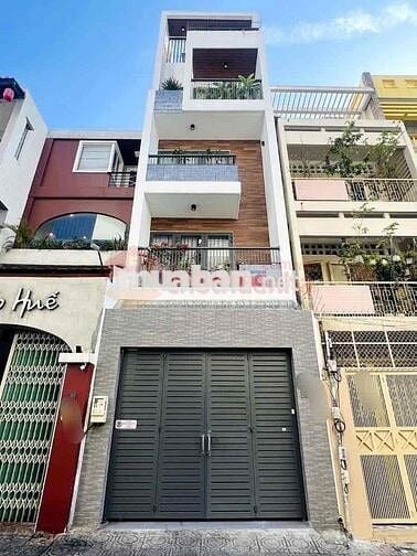CHO THUÊ NHÀ MẶT TIỀN GẦN CHỢ TÂN ĐỊNH QUẬN 1