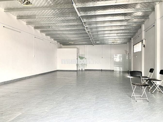 CHO THUÊ MẶT BẰNG RIÊNG BIỆT GẦN THÁP BÀ GIÁ 20 TRIỆU/ THÁNG