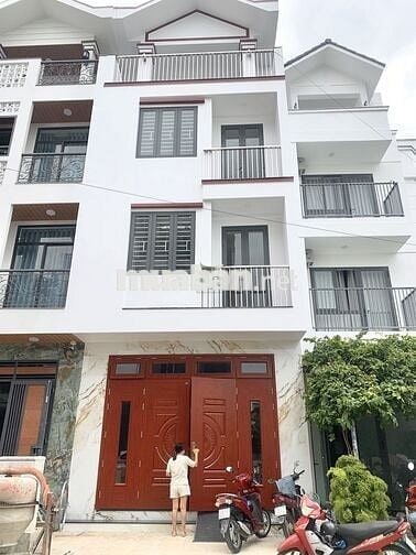 CHO THUÊ NHÀ MỚI XÂY 4 TẦNG CÓ THANG MÁY KHU ACC VĨNH HOÀ GIÁ 22 TRIỆU