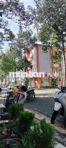 Bán Gấp nhà 4 tầng hoàn thiện Ngay trung Tâm TP Mới