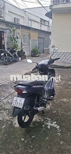 Xe còn mới 98% chính chủ  2023