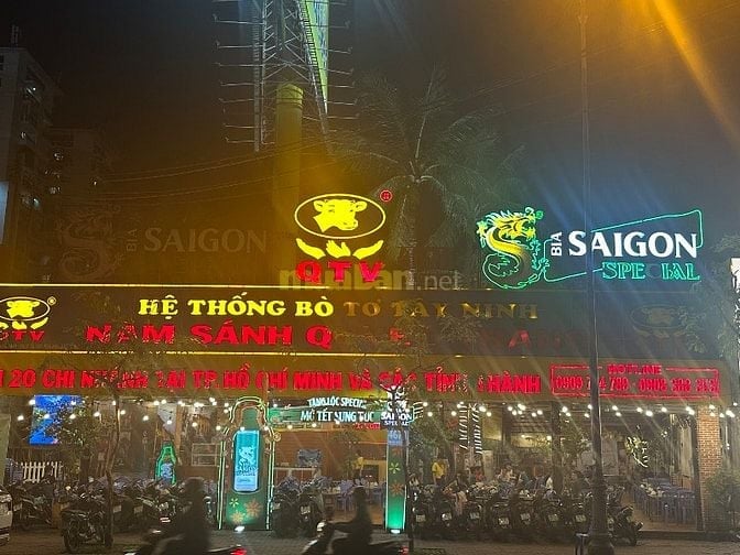 Cần Tuyền Gấp Phục Vụ Quán Bò Tơ Năm Sánh Quyết Thắng