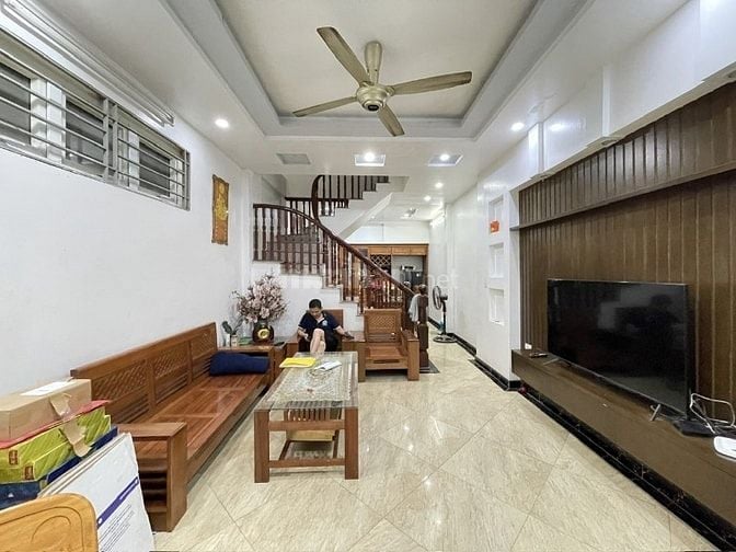 Bán nhà  Giáp Nhị, ô tô qua nhà, Dt 46m2, 4t, 9.8 tỷ, dân xây ở ngay.
