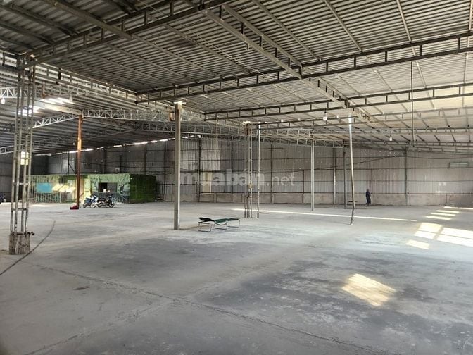 *Cho thuê kho xưởng*1800m2 gần đường Nguyễn Duy Trinh, Phú Hữu, Quận 9