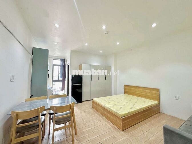 CH Studio Cửa Sổ Lầu Cao View City Thoáng Mát Full NT Thang Máy Hầm Xe
