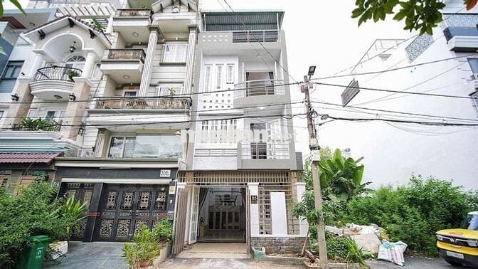 CHÍNH CHỦ CẦN BÁN NHÀ TẠ NGỌC THẢO 5X16M, HẦM TRỆT HAI LẦU ST, 12,5 Tỷ