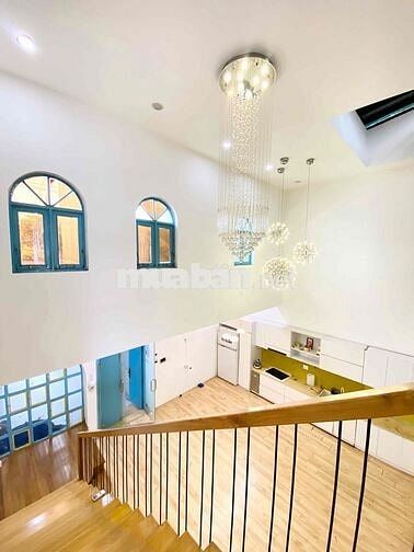 Nhà Xinh Có Sân Đậu Ôtô - 2PN - Hải Châu