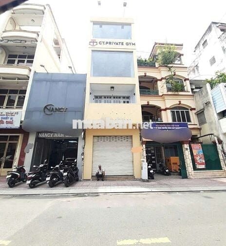 Cho thuê nhà mặt tiền Bàn cờ, p3. Dt. 4,5x23m 1t 3 lầu st. 6pn đẹp