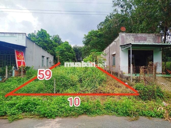 Bán lô đất ngay mặt tiền DH507, 595m2 (10x59) sẵn 100m2 TC, giá 890tr