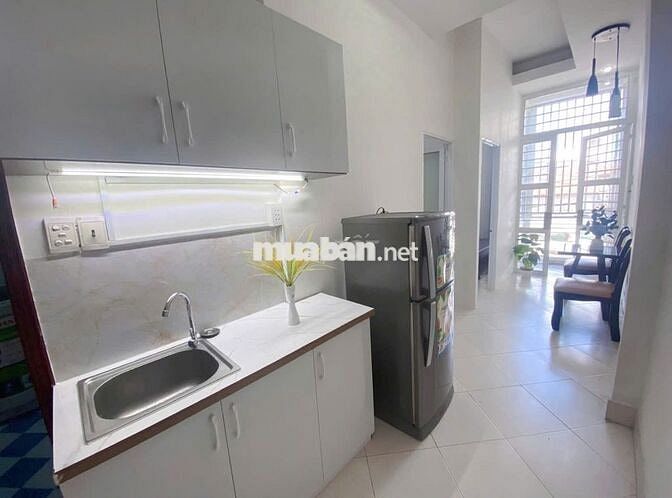 Chính chủ cho thuê giá rẽ căn hộ 2 phòng ngủ full NT trung tâm q3