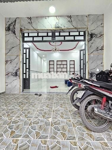 Cần bán nhà 75m2/995tr 1T1L 2PN ở Thị trấn Cần Giuộc, Long An, gần chợ