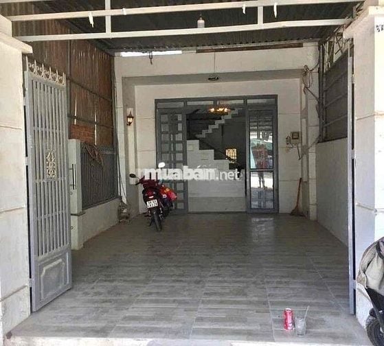 Cho thuê nhà kinh doanh mặt tiền TX52