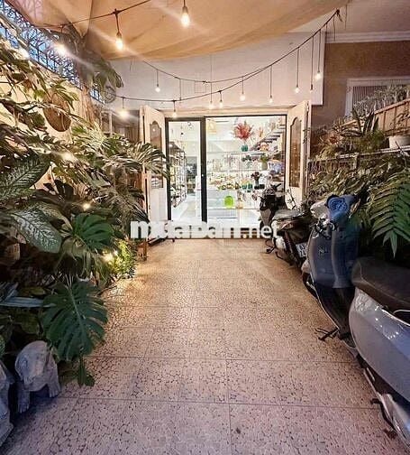 Cho thuê nhà 2MT Trần Khánh Dư Q1 – Trệt 3 lầu, 4x15m, có sân, 35tr