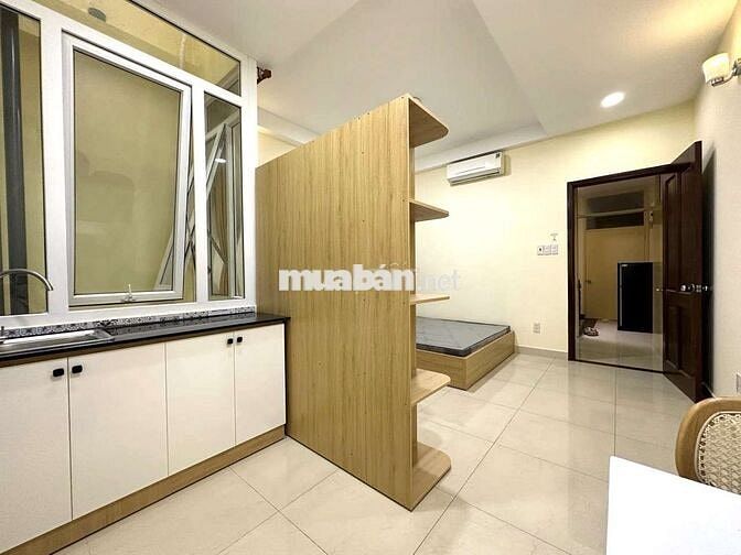 STUDIO TÁCH BẾP - FULL NỘI THẤT - RỘNG 30M2 TẠI VÒNG XOAY HÀNG XANH