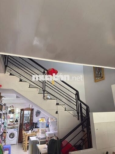 Nhà 5x16 1 trệt 1 đúc lửng Hẻm 6m, SHR Công nhận 100m2