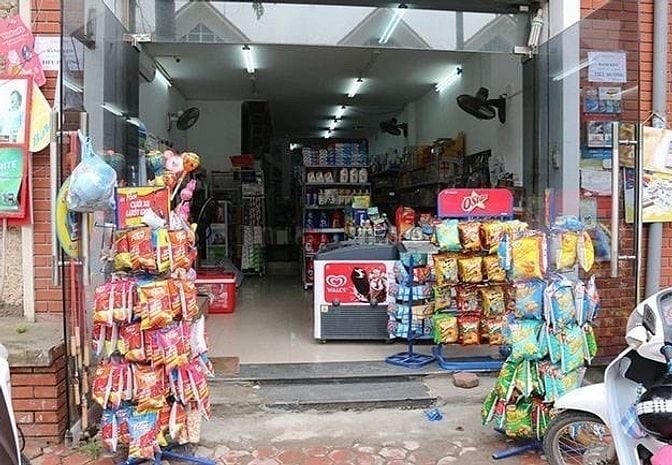 Chị cần 2 bạn phụ bán tại cửa hàng nhỏ