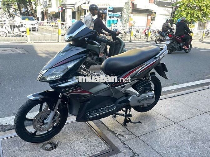 Honda air blade thái Fi 2010 mới 90% biển số TP