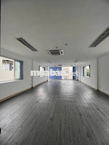 Cho thuê sàn văn phòng diện tích 70m2  mặt tiền đường Núi Thành