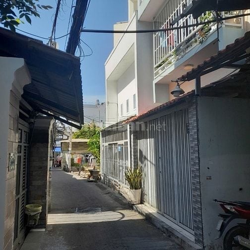 Cầu Rạch Đỉa, 04 Tầng, 4,1x11m