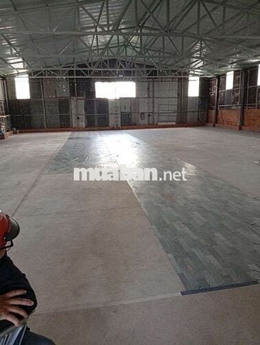CHO THUÊ KHO 430M2 ĐƯỜNG LÊ TRỌNG TẤN HẺM XE TẢI KHO ĐIỆN 3PHA
