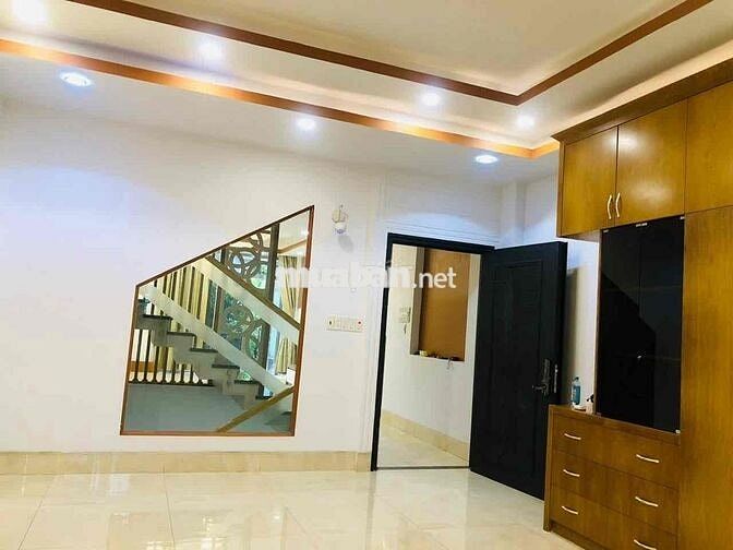CHO THUÊ MẶT TIỀN KHU TÊN LỬA 100m2_ NỘi THẤT CƠ BẢN