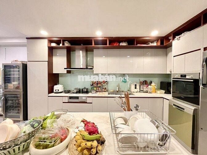 Bán biệt thự view công viên Thống Nhất, 90m2 25.5 tỷ, ngõ ô tô tránh
