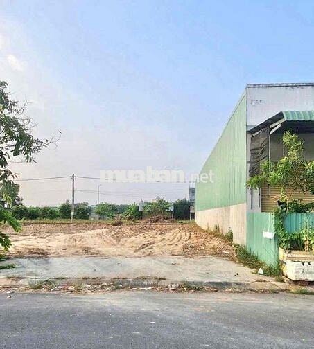ĐẤT NỀN GIÁ RẺ 215m2 450 TRIỆU ĐÃ CÓ SỔ RIÊNG