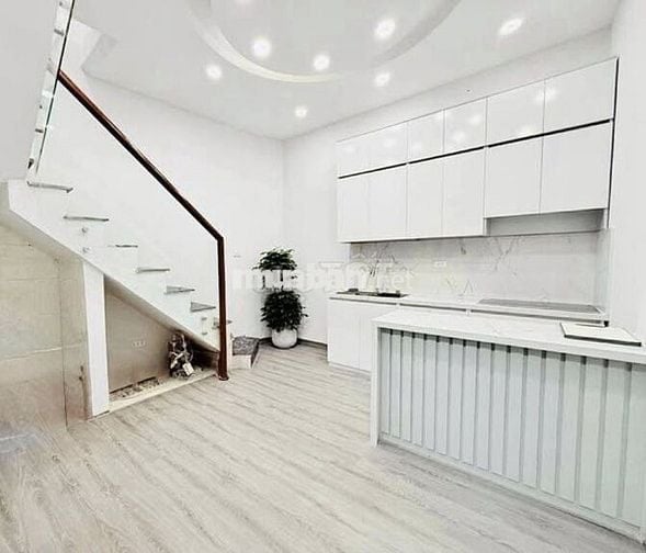 BÁ.N NHÀ HAI BÀ TRƯNG - LÔ GÓC  - NGÕ NÔNG - GIÁ NHỈNH 5 TỶ