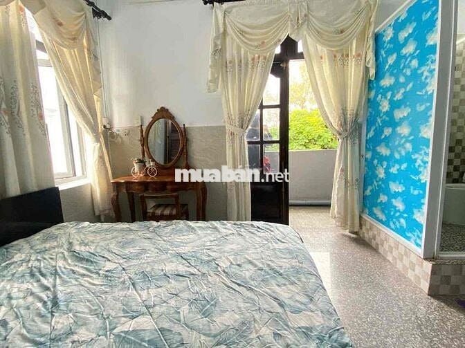 CĂN HỘ STUDIO FULL NỘI THẤT 25m2 BAN CÔNG NGAY VÒNG XOAY HIM LAM