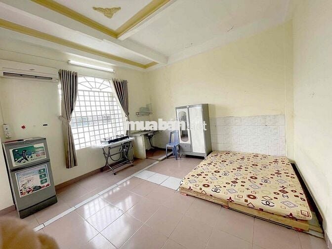 Trống 1p Studio Full Nội Thất Cửa Sổ Trời Ban Công Ngay Mặt Đường Lớn