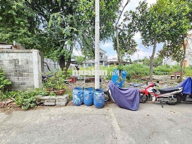 Đất 100m2 gần khu Biconsi, phường Tân bình, tp Dĩ An