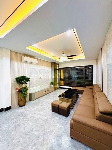 Bán nhà mới hoàn thiện 60m*7 tầng thang máy Phố Trạm, Long Biên