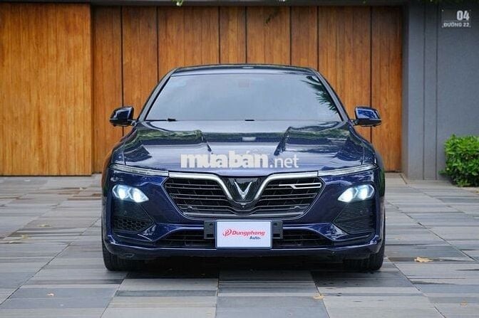 VinFast Lux A2.0 Tiêu chuẩn 2022 - 75000 km