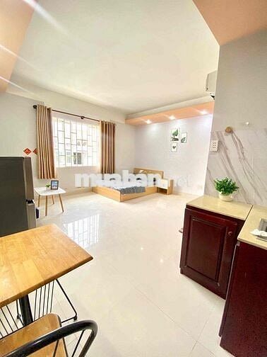 Cho Thuê Căn Hộ Studio Rộng Cửa Sổ Lớn Full NT Bếp Xa Ở Trung Tâm Q10