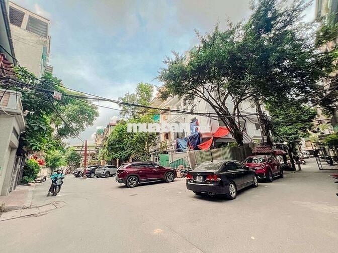 TT TRUNG TÂM BA ĐÌNH - Ô TÔ ĐỖ CỬA- 2 NGỦ