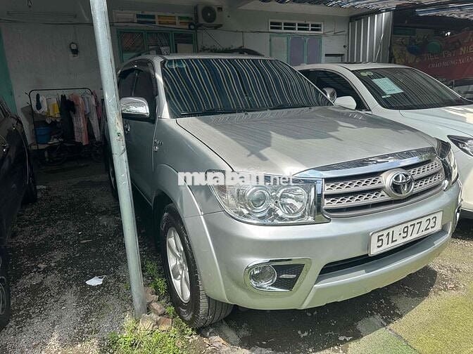 Toyota Fortuner 2010 2.7V - 90000 km