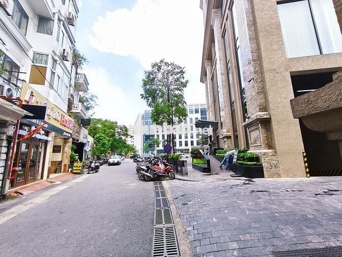 Cực hiếm, Bán nhà Lê Đại Hành, 25m2 3 phòng ngủ 6.65 tỷ