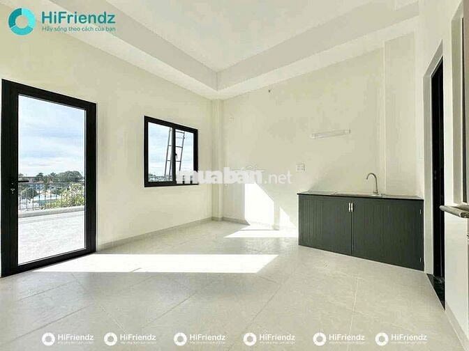 Khai trương studio mới xây ở Làng đại học