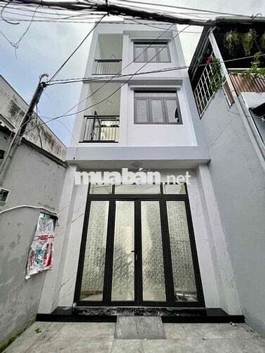 Phòng Ban Công Mới Xây Mới 100%